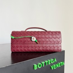 Bottega Veneta Andiamo Clutch Bottega Veneta Andiamo Clutch