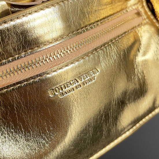 Bottega Veneta Cassette Bottega Veneta Cassette