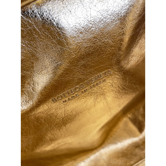 Bottega Veneta Medium Lauren 1980