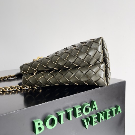 Bottega Veneta Small Andiamo Chain