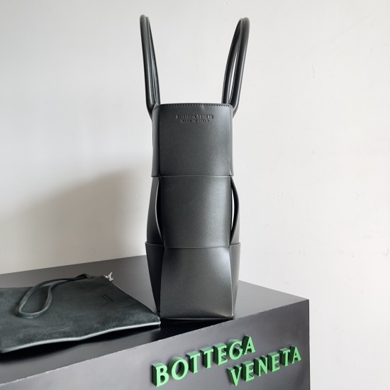 BottegaVeneta Arco Tote