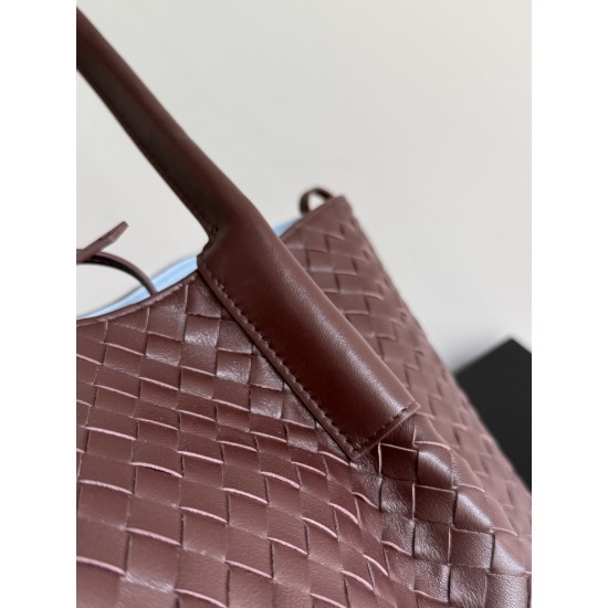 Bottega Veneta Pinacoteca