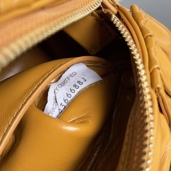 Bottega Veneta Cassette