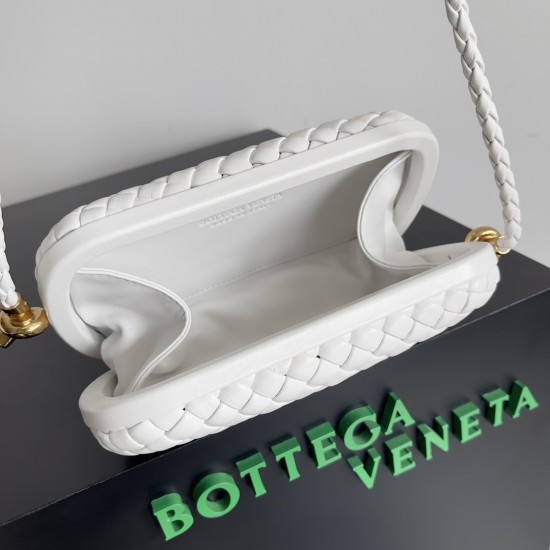 BottegaVeneta Knot On Strap Dinner Package Size: 20.5*6*12.5CM