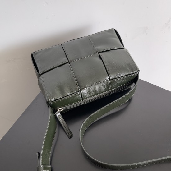Bottega Veneta Cassette