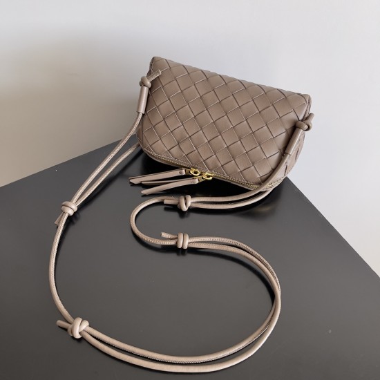 Bottega Veneta Concert Pouch