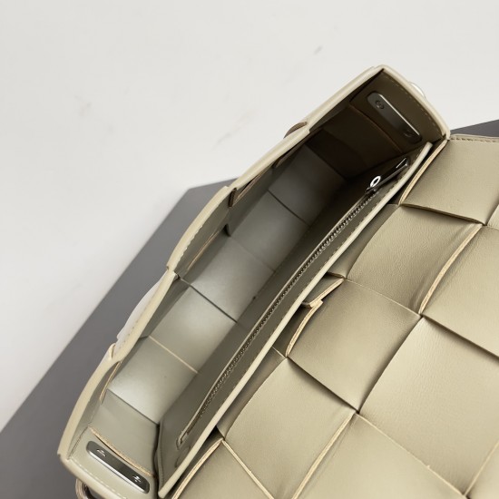 Bottega Veneta Cassette