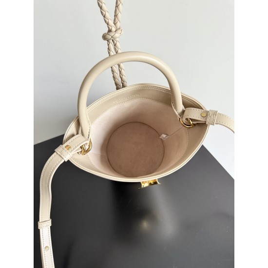Bottega Veneta Small Liberta Bucket