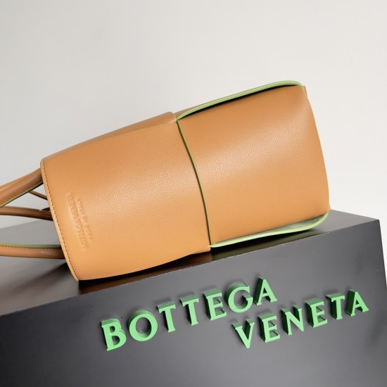 Bottega Veneta Arco Tote Bag