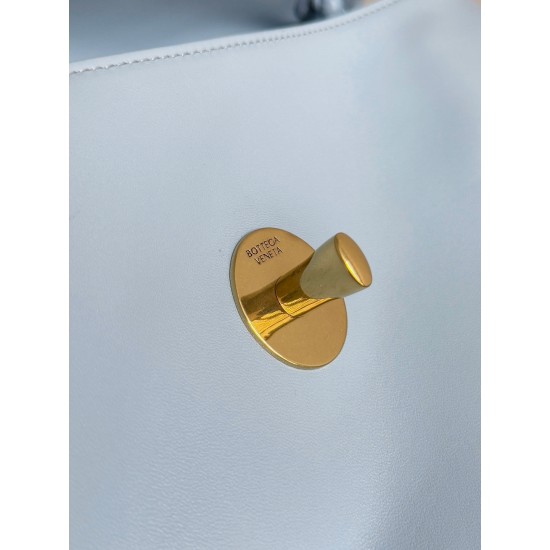 Bottega Veneta Madison