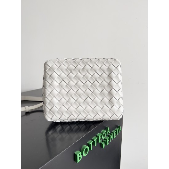 Bottega Veneta Small Parachute
