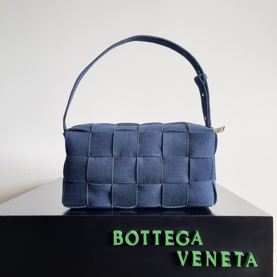 Bottega Veneta Cassette