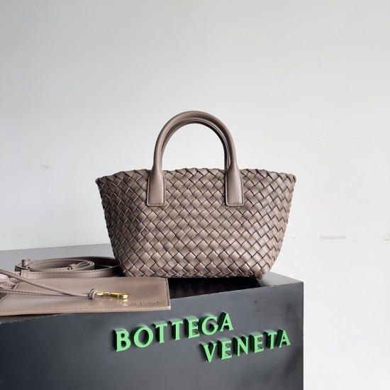 Bottega Veneta Mini Cabat