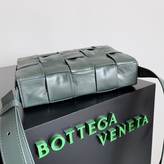 Bottega Veneta Cassette