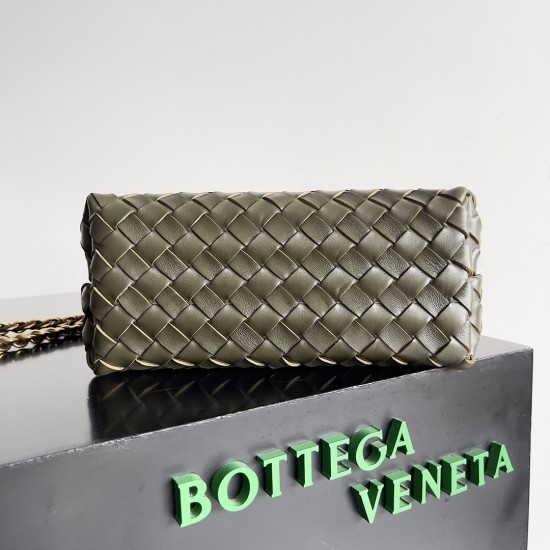Bottega Veneta Small Andiamo Chain