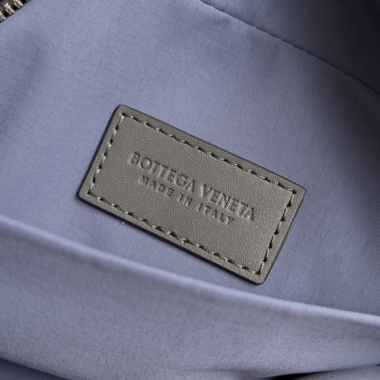 Bottega Veneta Intrecciato Travel Pouch