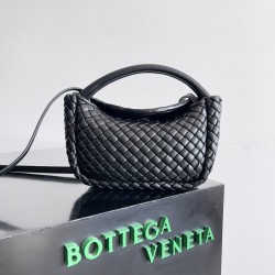 Bottega Veneta Small Cobble Top Handle Bottega Veneta Small Cobble Top Handle