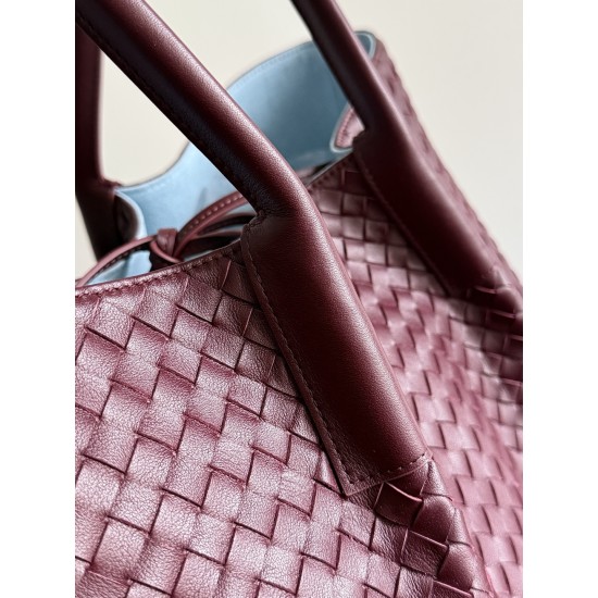 Bottega Veneta Pinacoteca