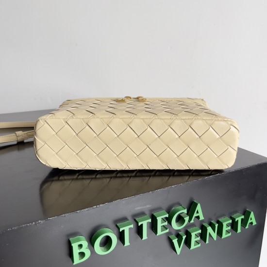 Bottega Veneta Bang Bang