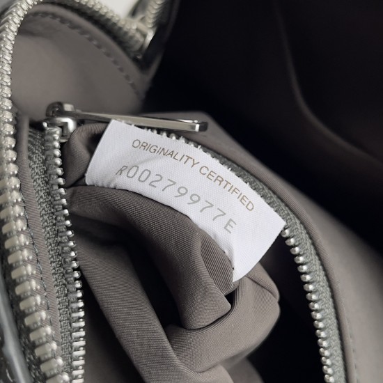 Bottega Veneta Intrecciato Travel Pouch