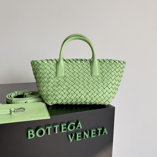 Bottega Veneta Mini Cabat