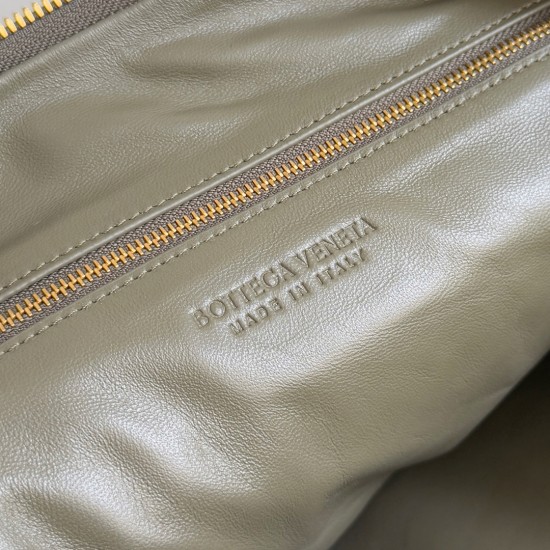 Bottega Veneta Classic Jodie