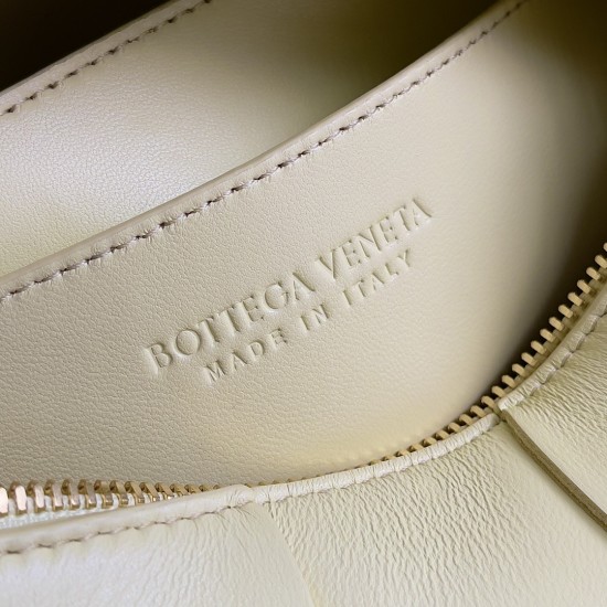 Bottega Veneta Cassette