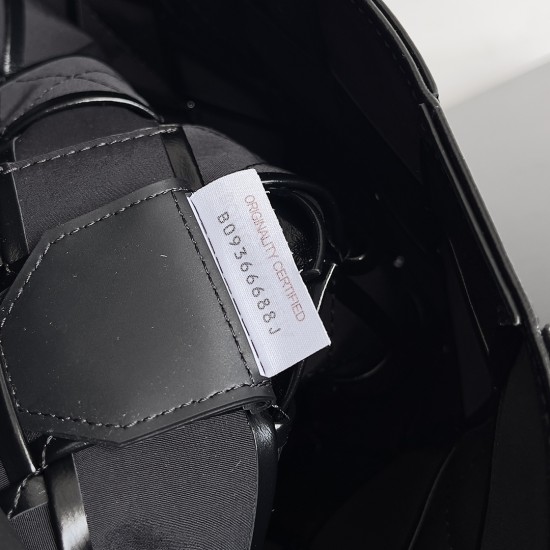 BottegaVeneta