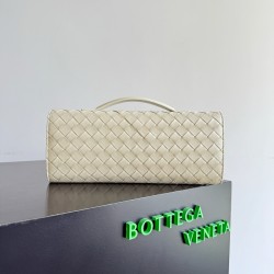 Bottega Veneta Andiamo Clutch Bottega Veneta Andiamo Clutch