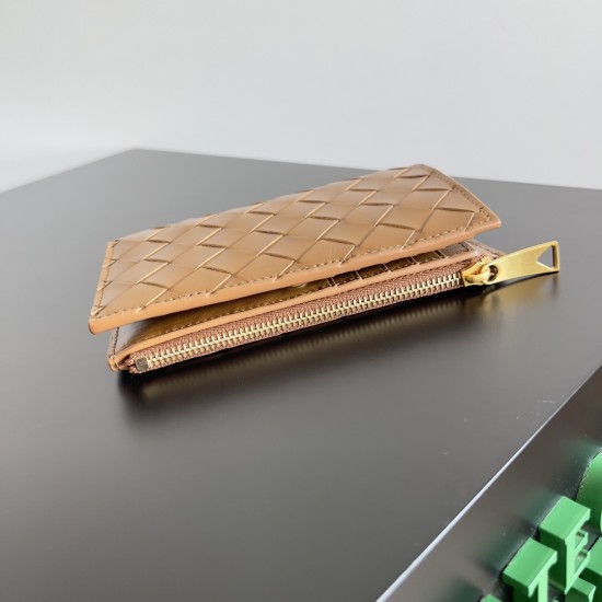 Bottega Veneta Intrecciato Medium Bi-Fold Wallet