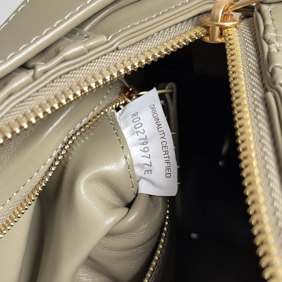 Bottega Veneta Cassette Bottega Veneta Cassette