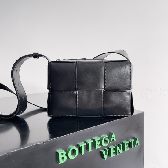 Bottega Veneta Cassette