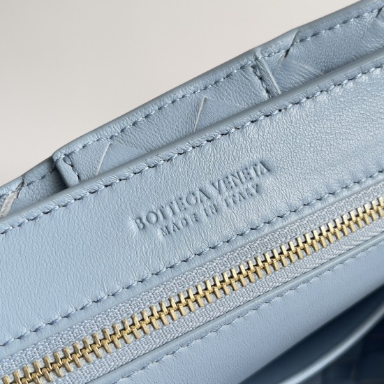 Bottega Veneta Small Andiamo Chain