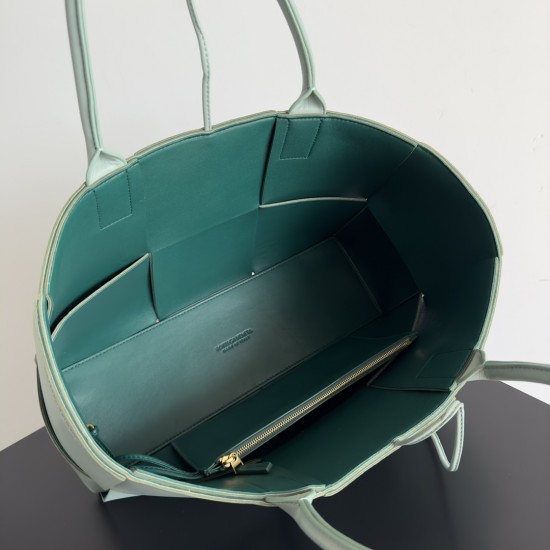 Bottega Veneta Arco Tote Bag