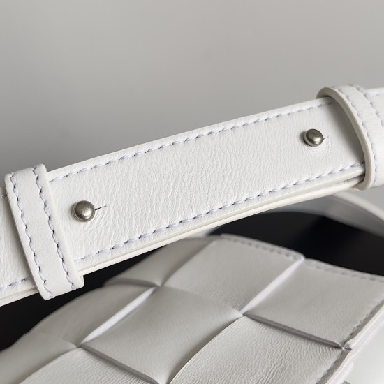 Bottega Veneta Cassette