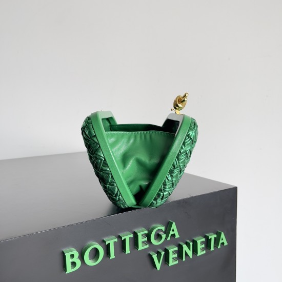 BottegaVeneta Knot Dinner bag