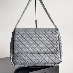 Bottega Veneta Cobble Bottega Veneta Cobble