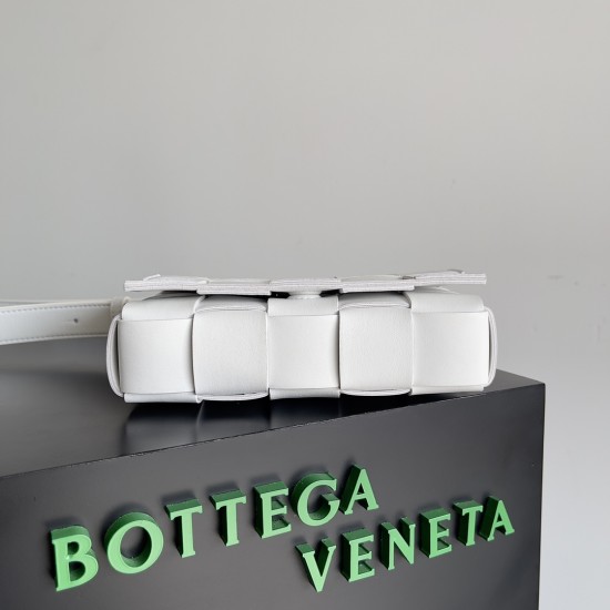 Bottega Veneta Cassette