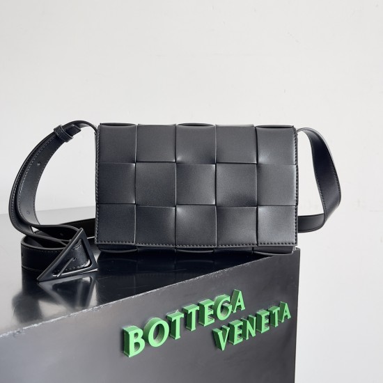 Bottega Veneta Cassette