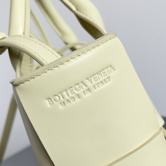 Bottega Veneta Mini Arco Tote