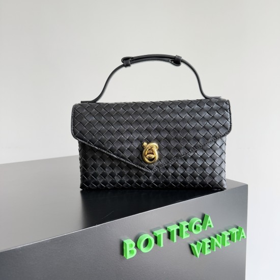 Bottega Veneta Knot Lock