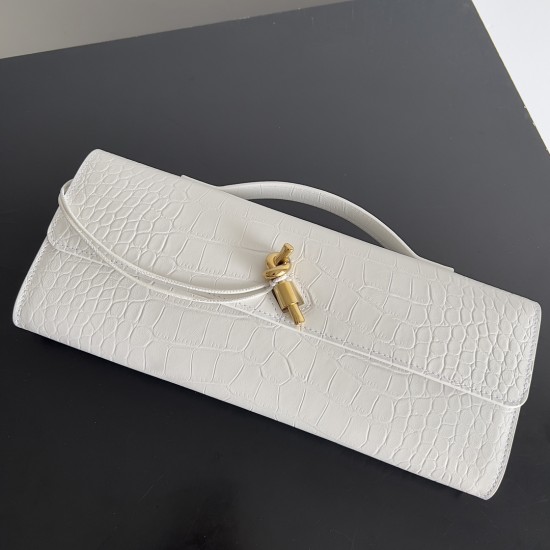 Bottega Veneta Andiamo Clutch