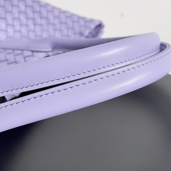 Bottega Veneta Medium Cabat