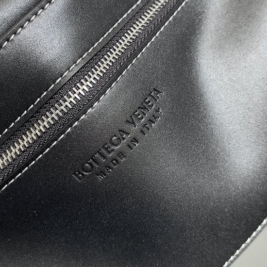 Bottega Veneta Cassette