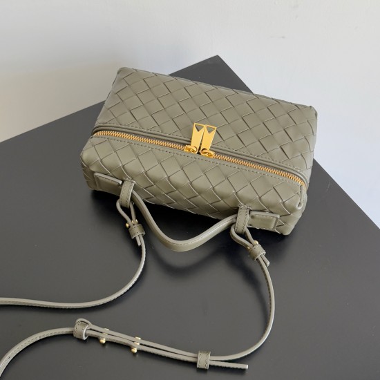 Bottega Veneta Bang Bang