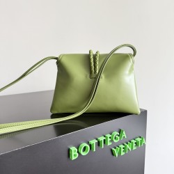 Bottega Veneta Baby Liberta Bottega Veneta Baby Liberta