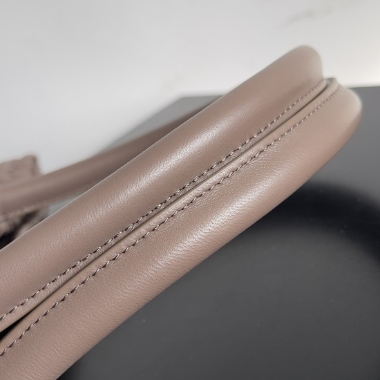 Bottega Veneta Medium Cabat