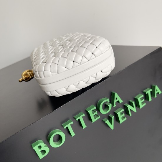 BottegaVeneta Knot Dinner bag