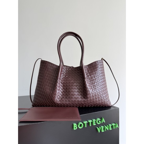Bottega Veneta Pinacoteca
