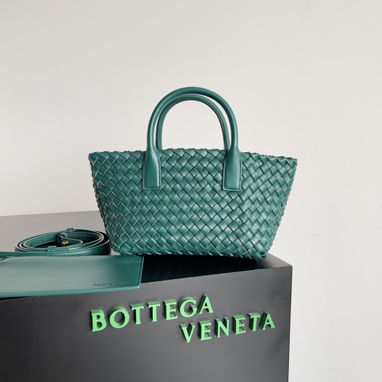 Bottega Veneta Mini Cabat